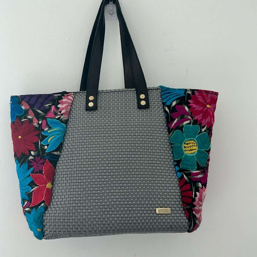 Tutti Flower Tote